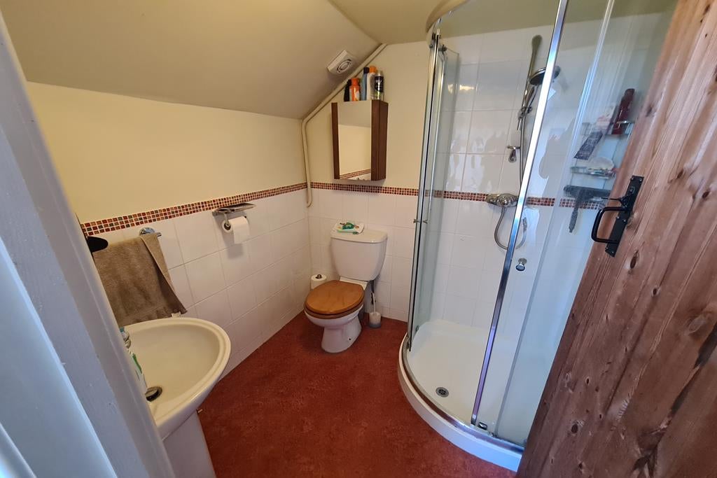Flat Clay Castle in Haselbury Plucknett