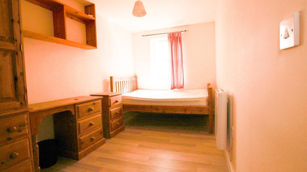 Flat Falconar Street in Newcastle upon Tyne