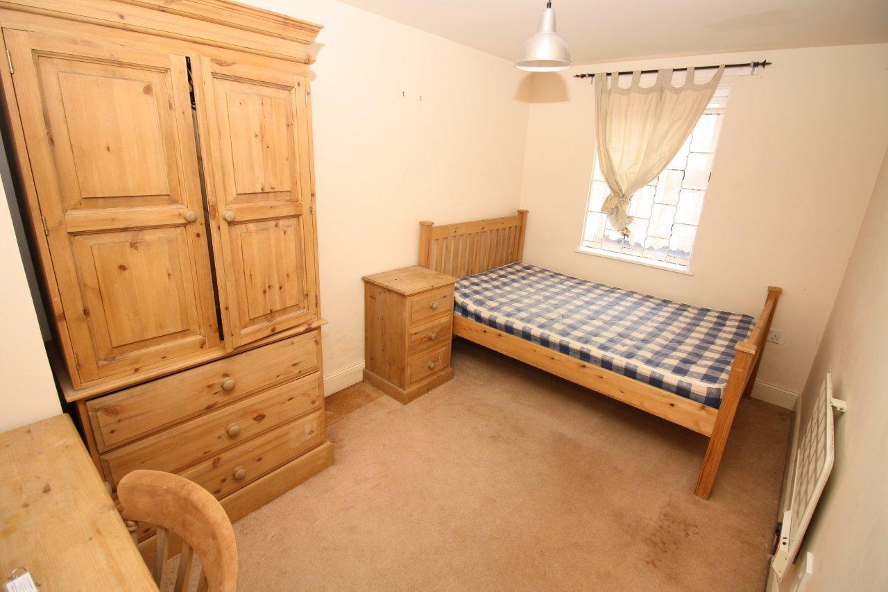 Flat Falconar Street in Newcastle upon Tyne