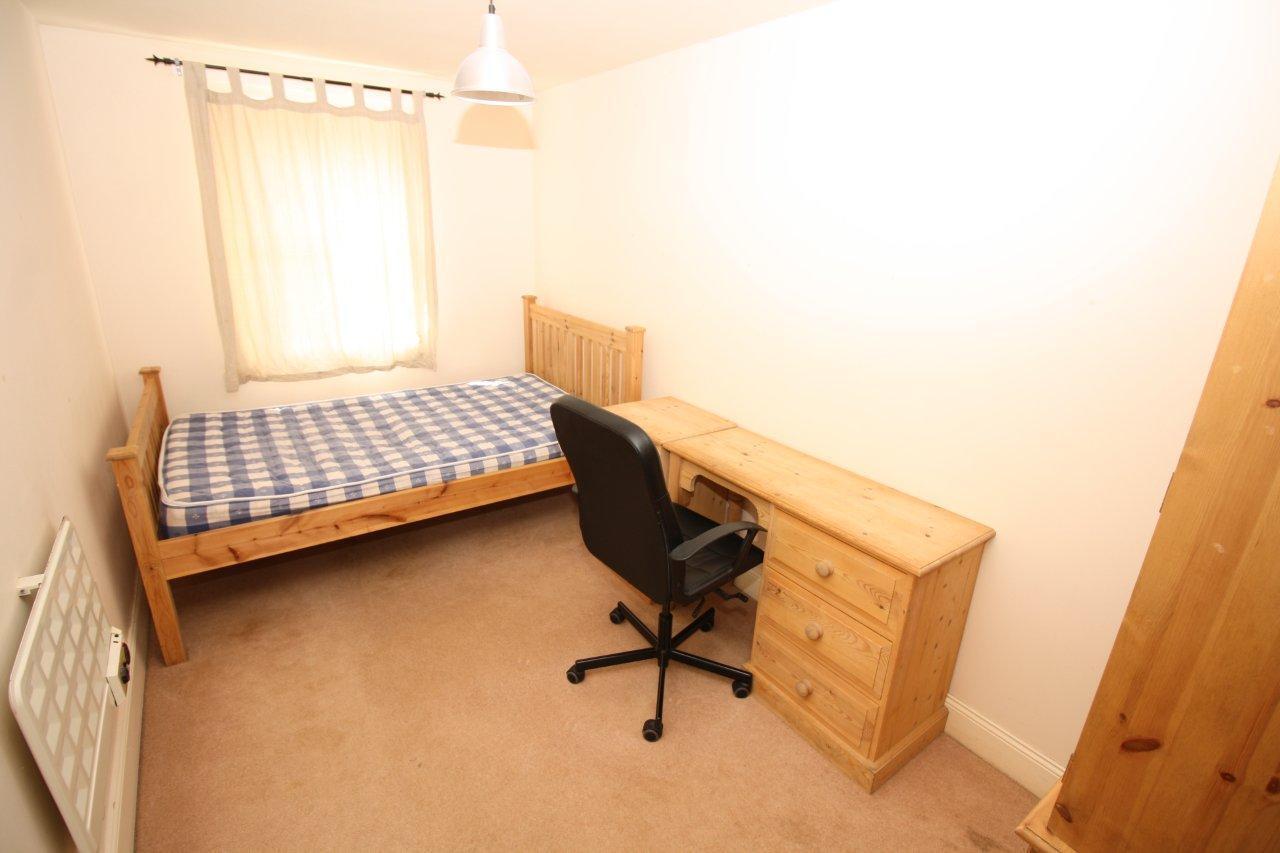 Flat Falconar Street in Newcastle upon Tyne