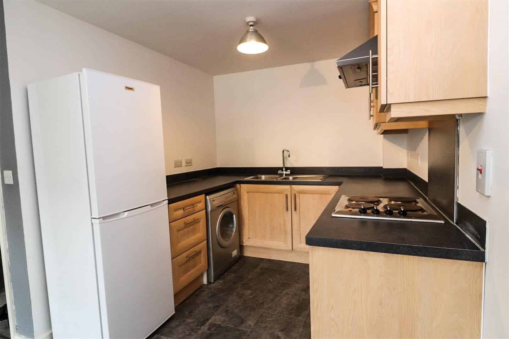 Flat Ashfield Gardens in Warrington