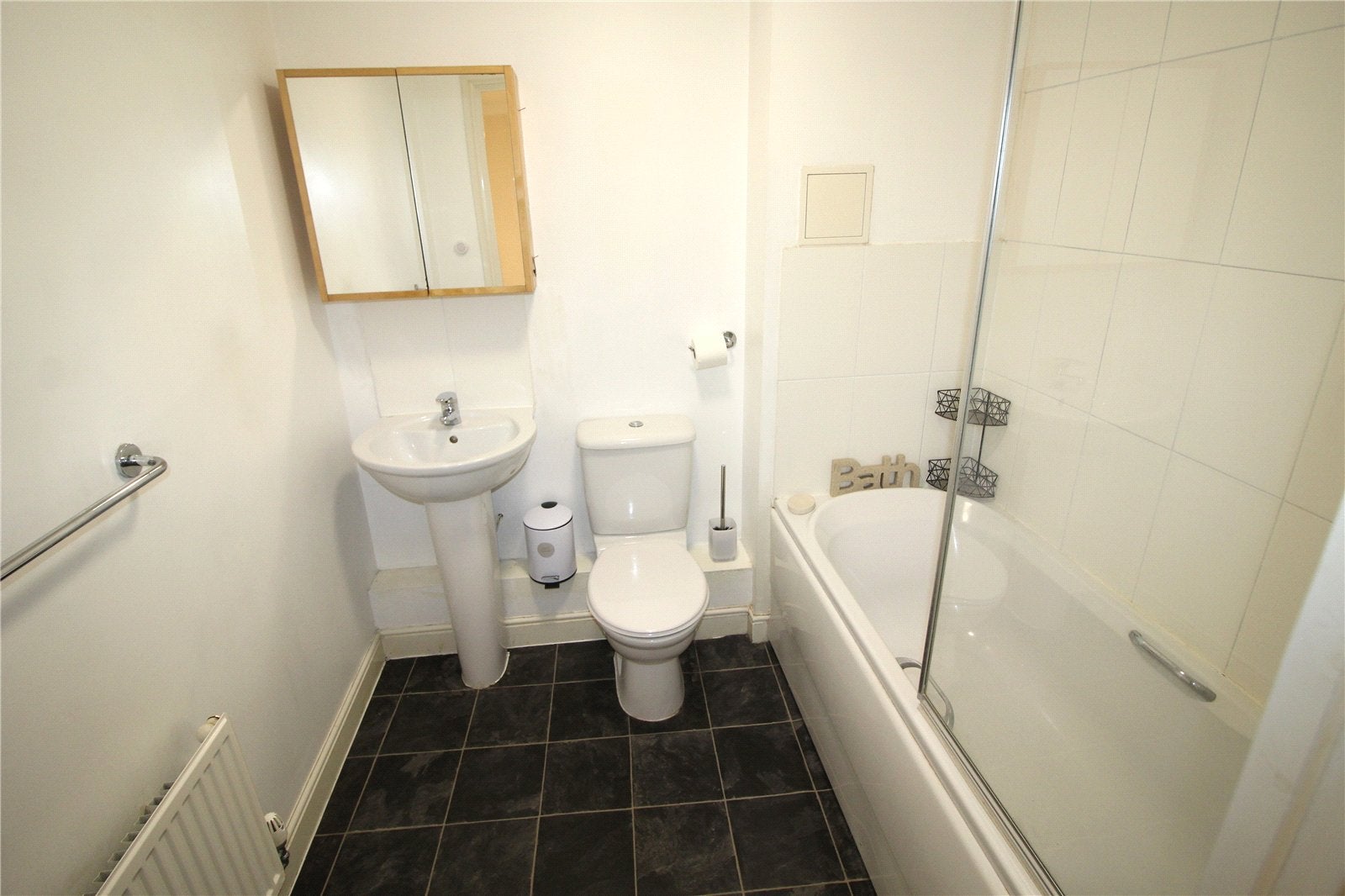 Flat Admirals Way in Gravesham