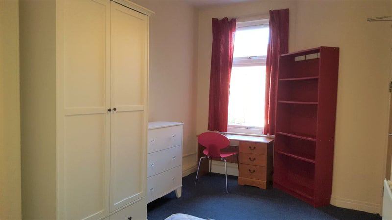 Room Heald Place in Manchester