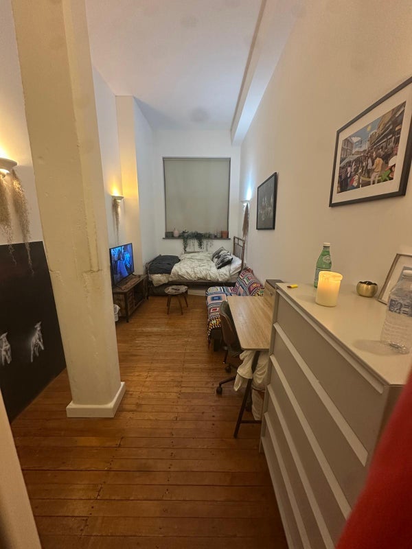 Room Somerford Grove in Greater London