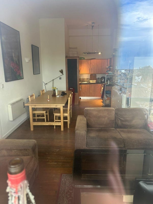 Room Somerford Grove in Greater London