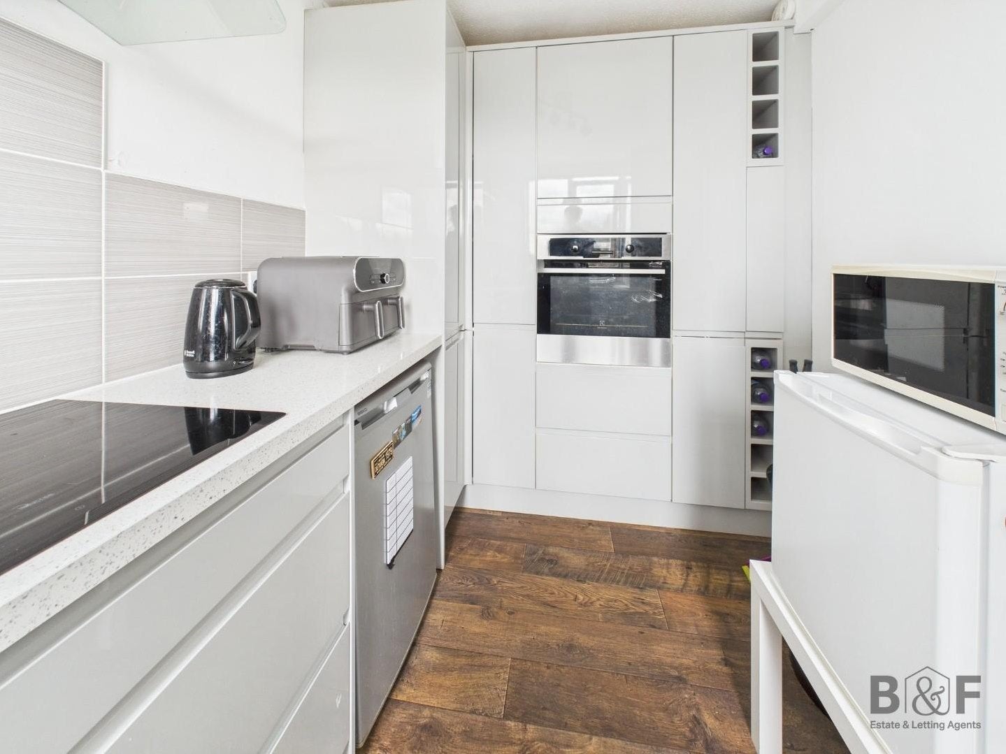 Flat Verde Close in Bristol
