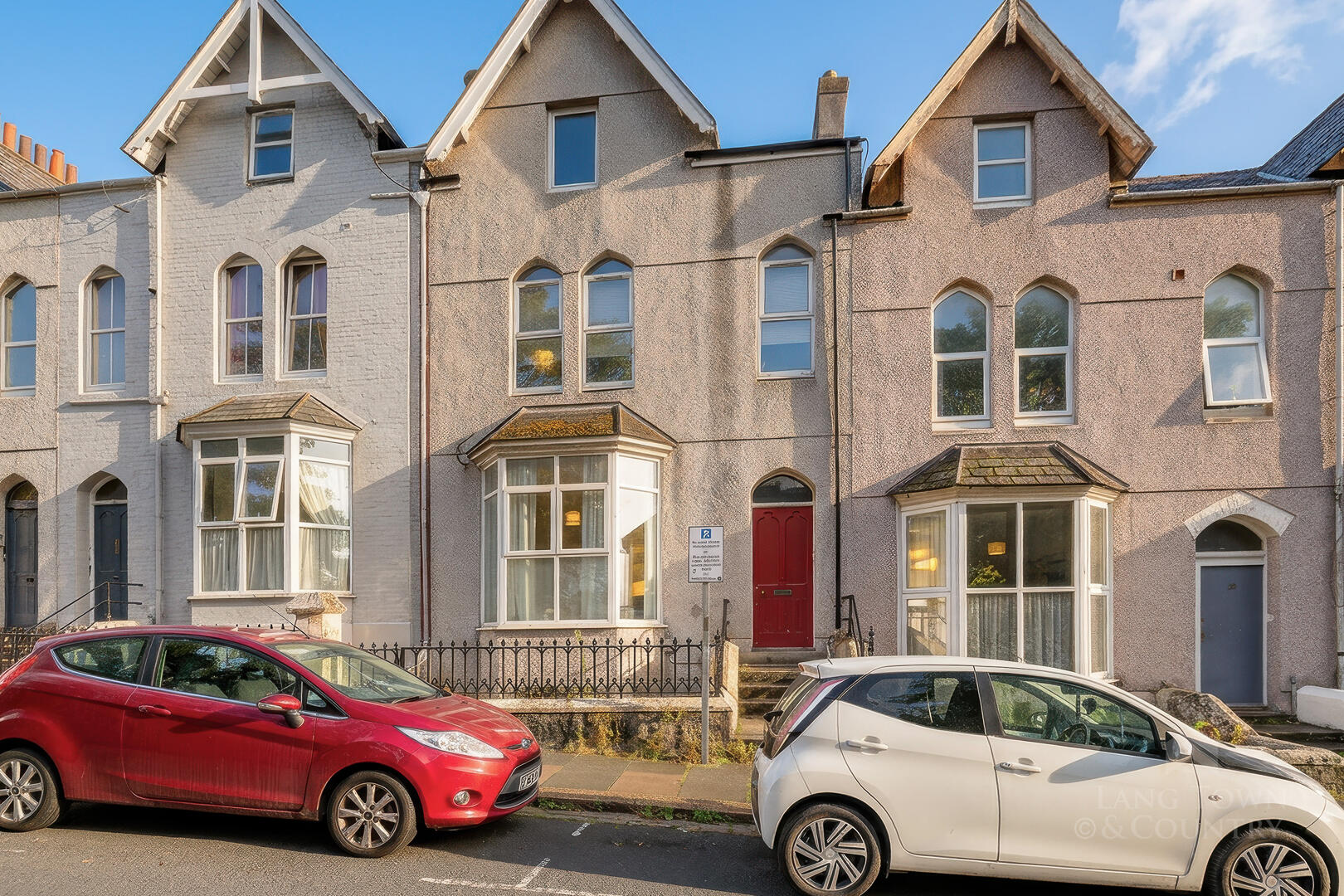 Flat Napier Terrace in Plymouth