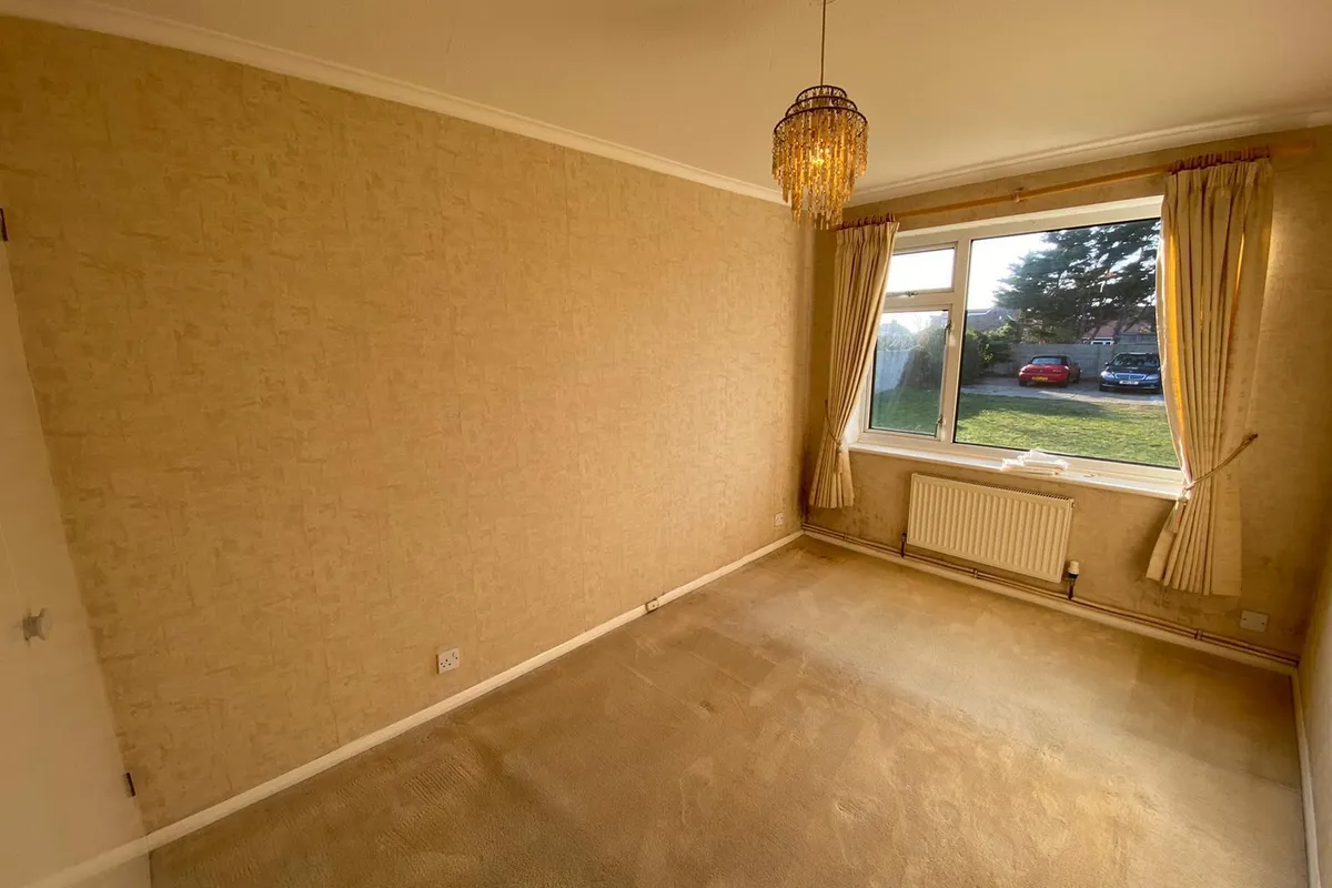 Flat Central Avenue in Peacehaven