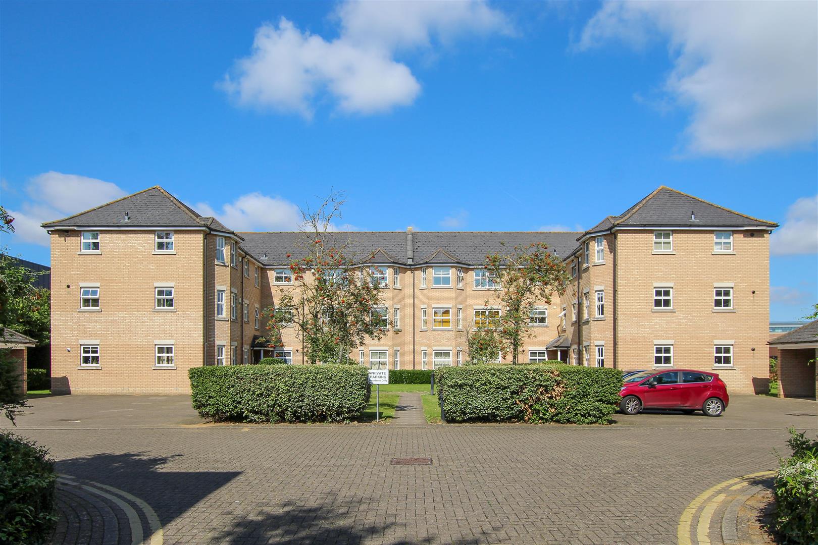 Flat Clifton Road in Cambridge