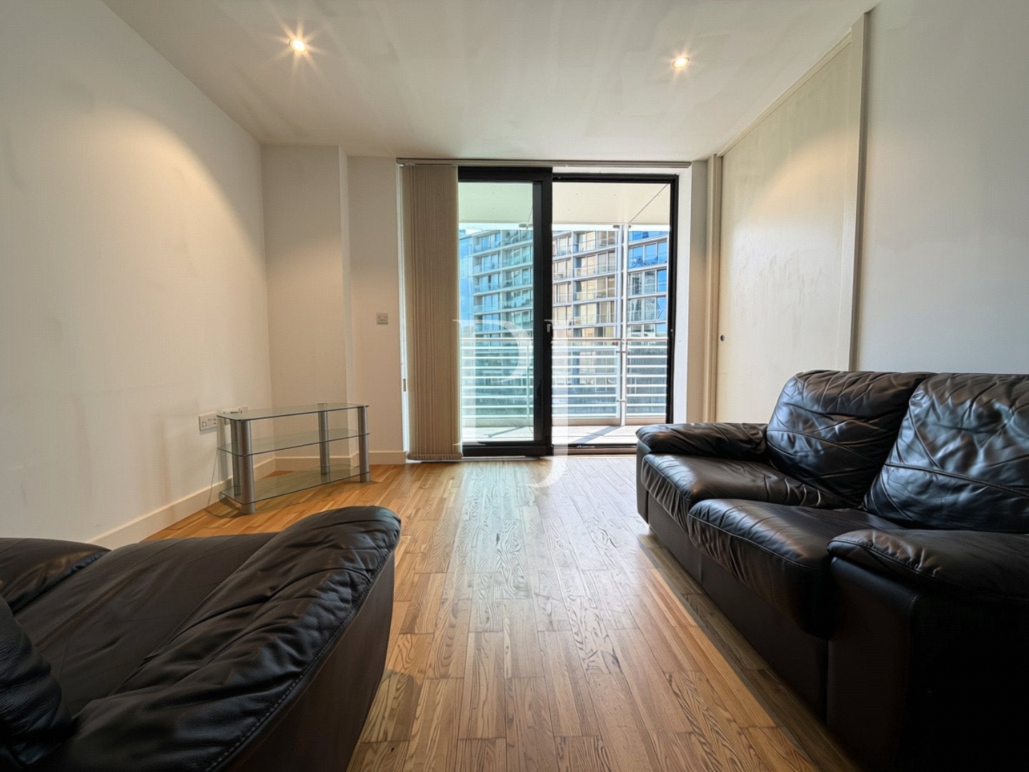 Flat Kelso Place in Manchester