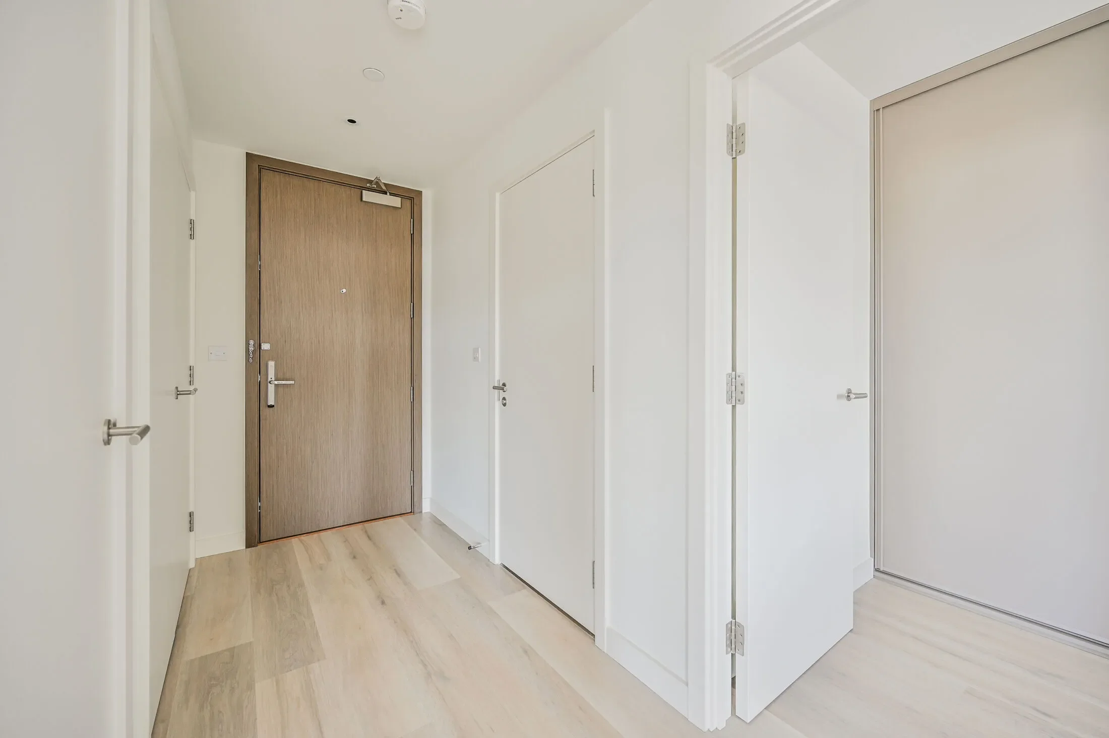 Flat Mary Neuner Road in Greater London
