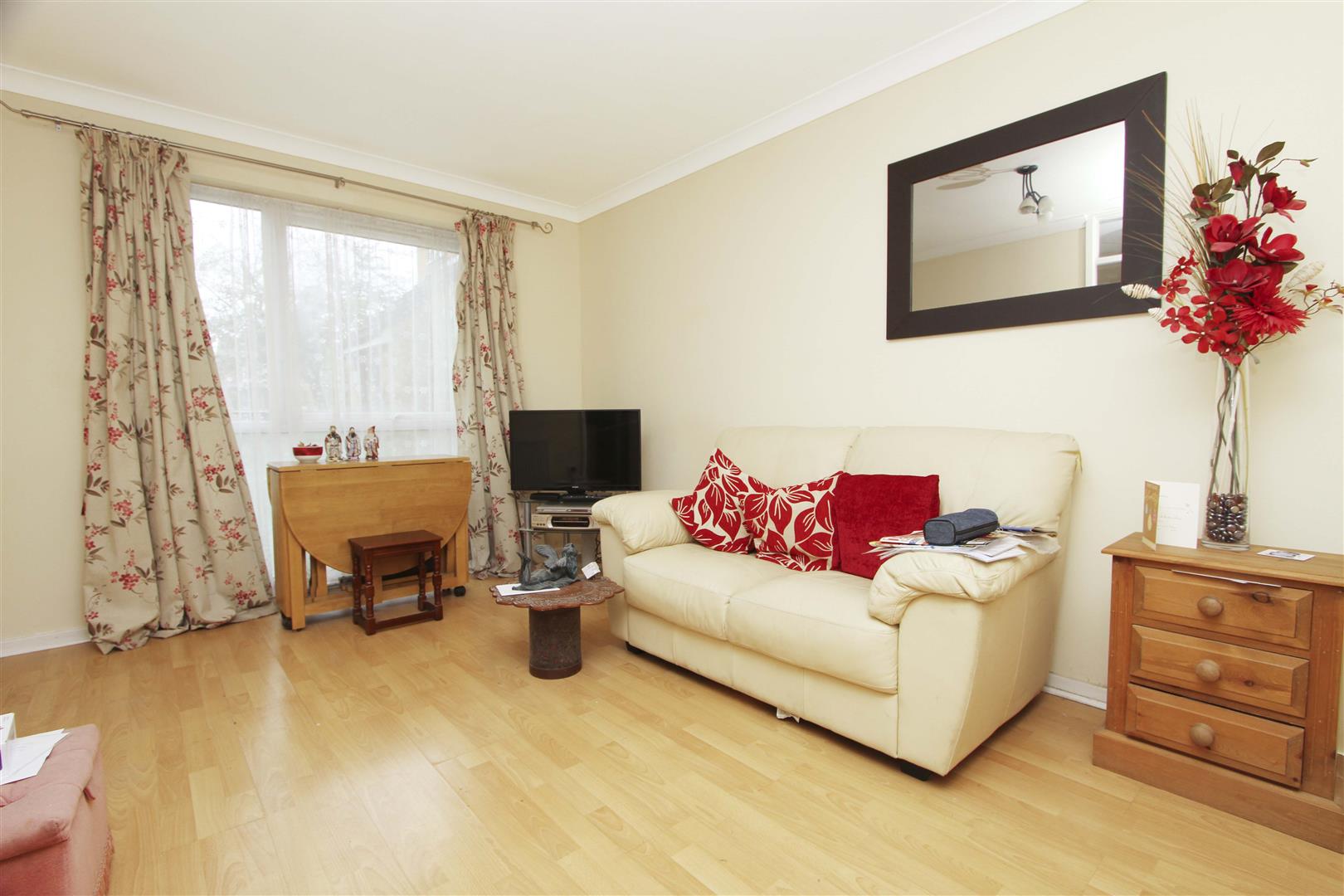 Flat Melville Close in Greater London