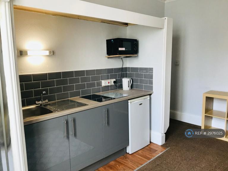 Flat Scarborough Place in Torquay