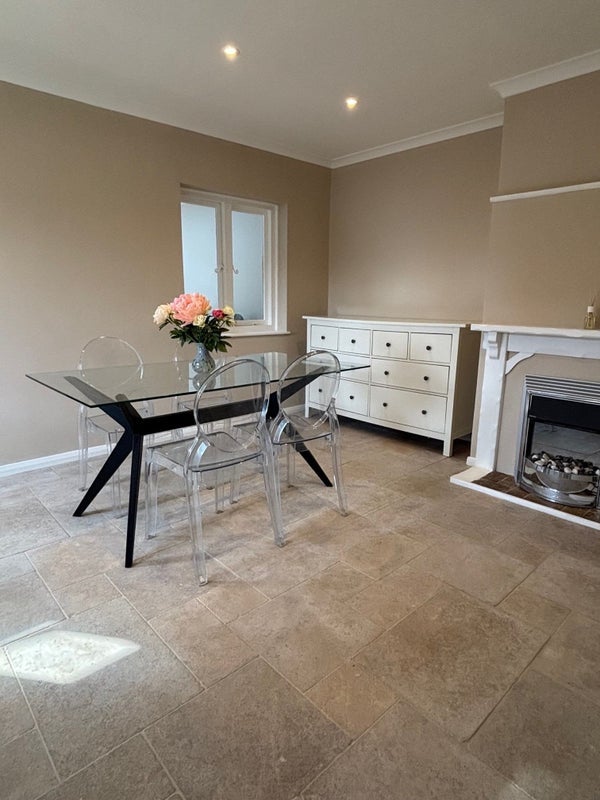 Room Charters Way in Sunningdale