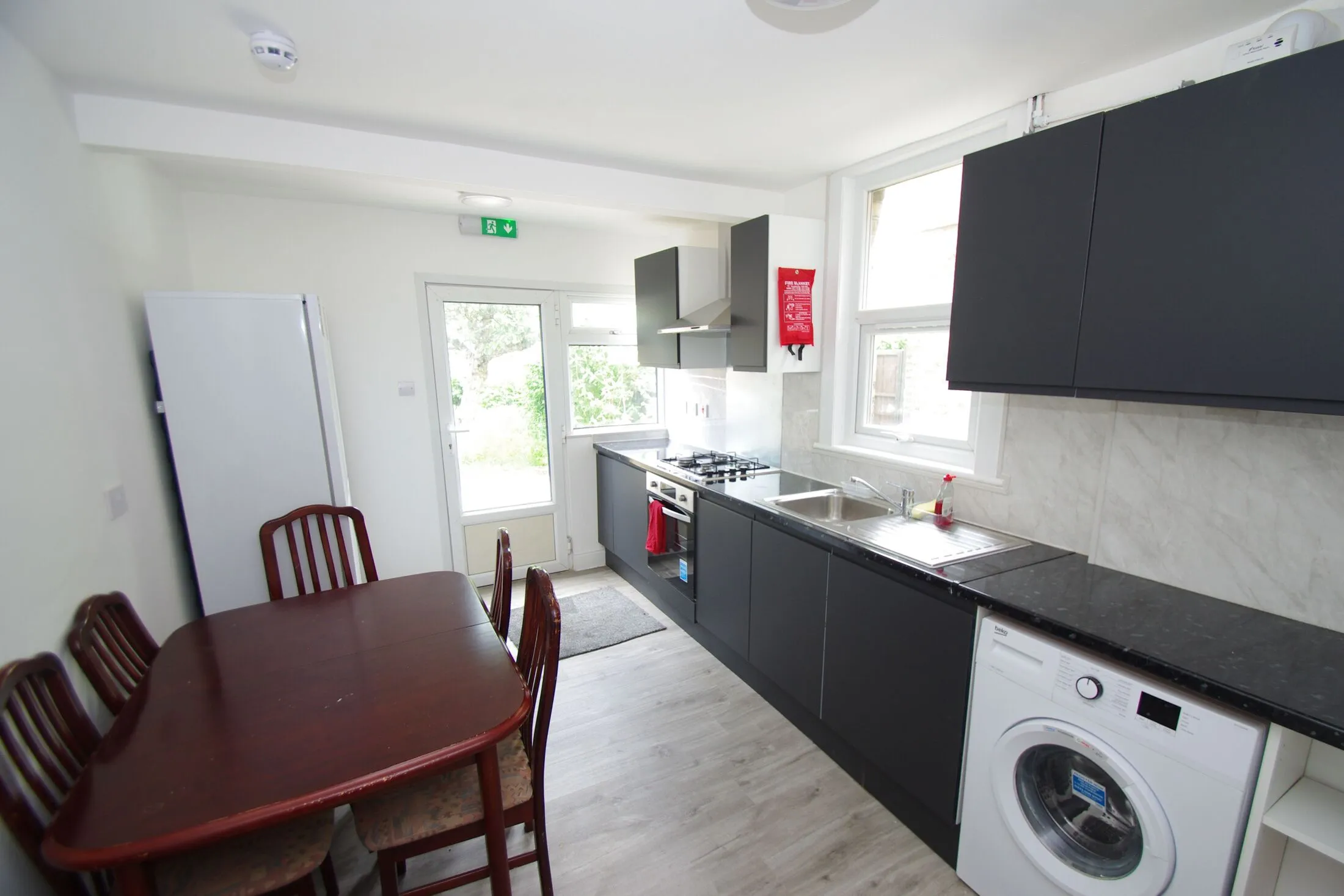 Room Whippendell Road in Watford