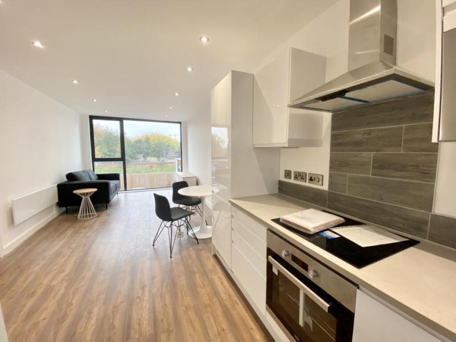 Flat Lower Broughton Road in Salford