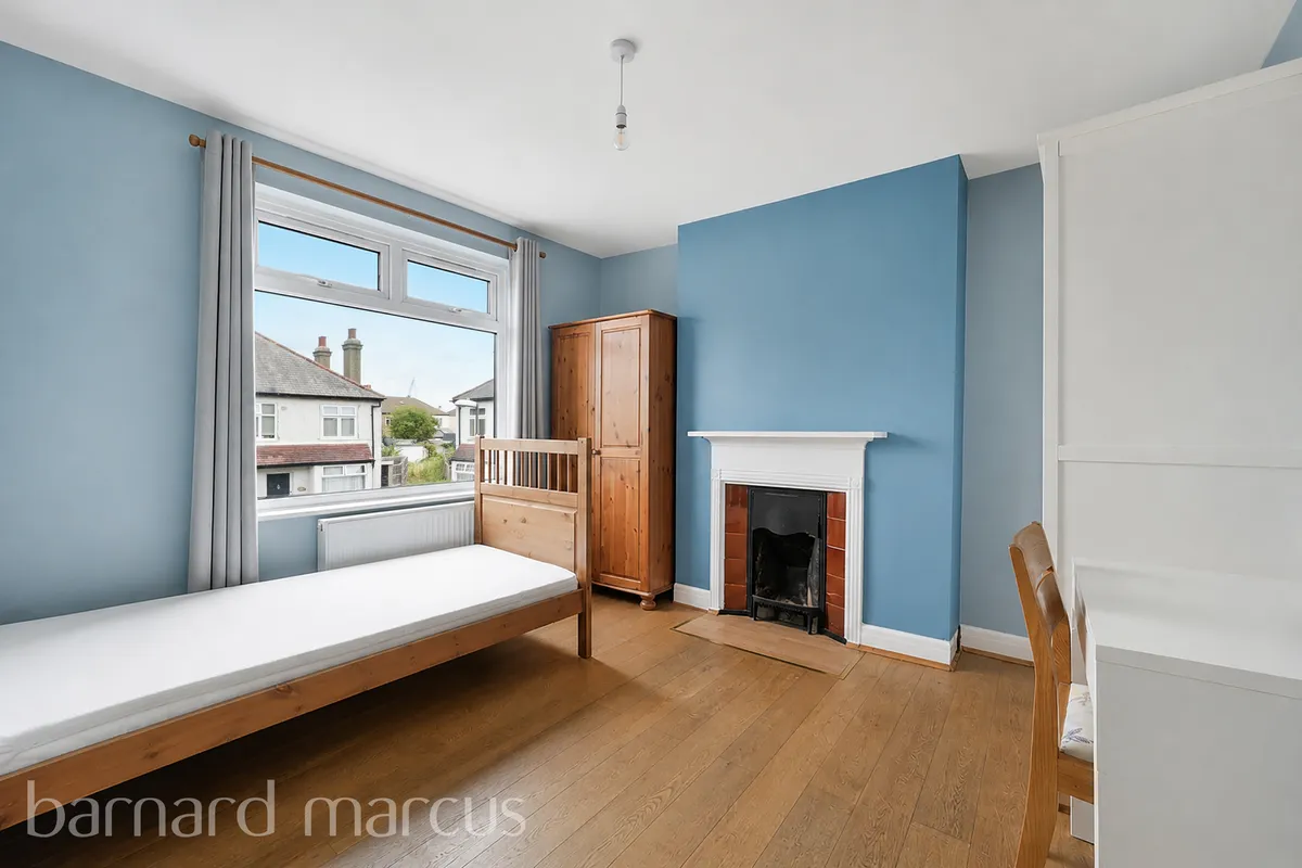 Flat Lavender Grove in Greater London