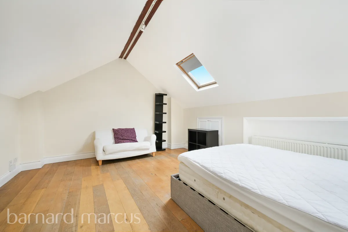Flat Lavender Grove in Greater London