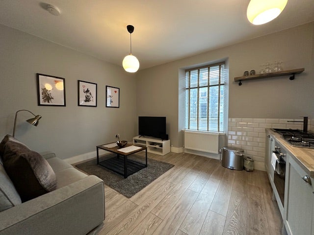 Flat Claremont Place in Aberdeen City