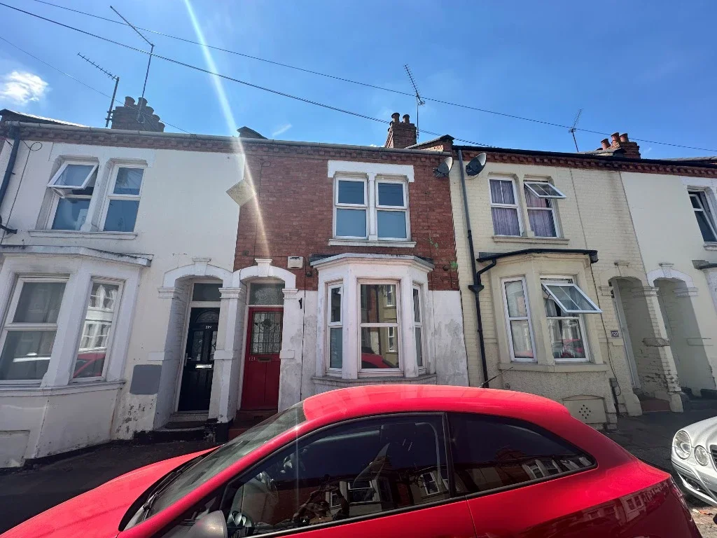 House Lutterworth Road in Northampton
