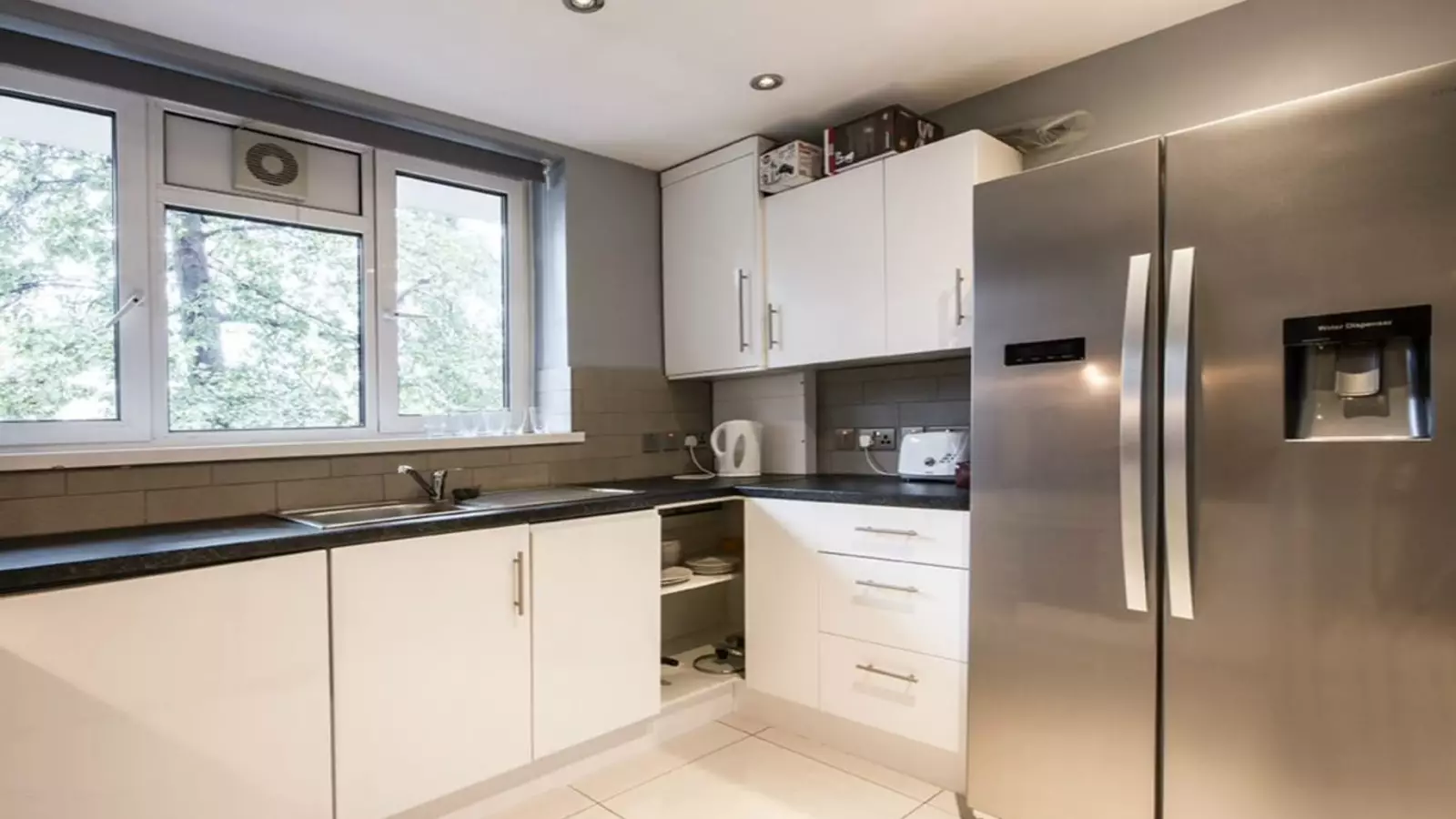 Flat King James Street in Greater London