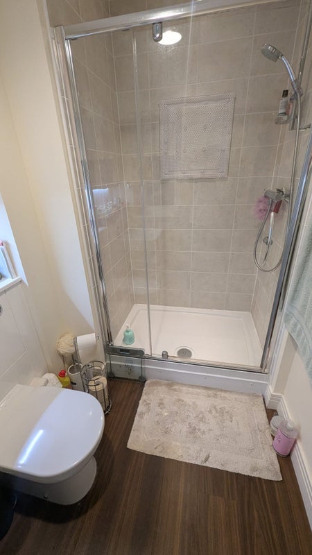 Room Lowrie Gait in South Queensferry