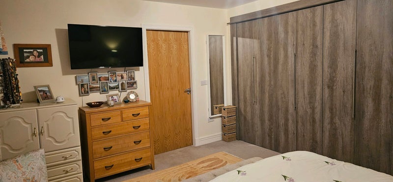 Room Lowrie Gait in South Queensferry