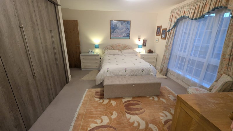 Room Lowrie Gait in South Queensferry