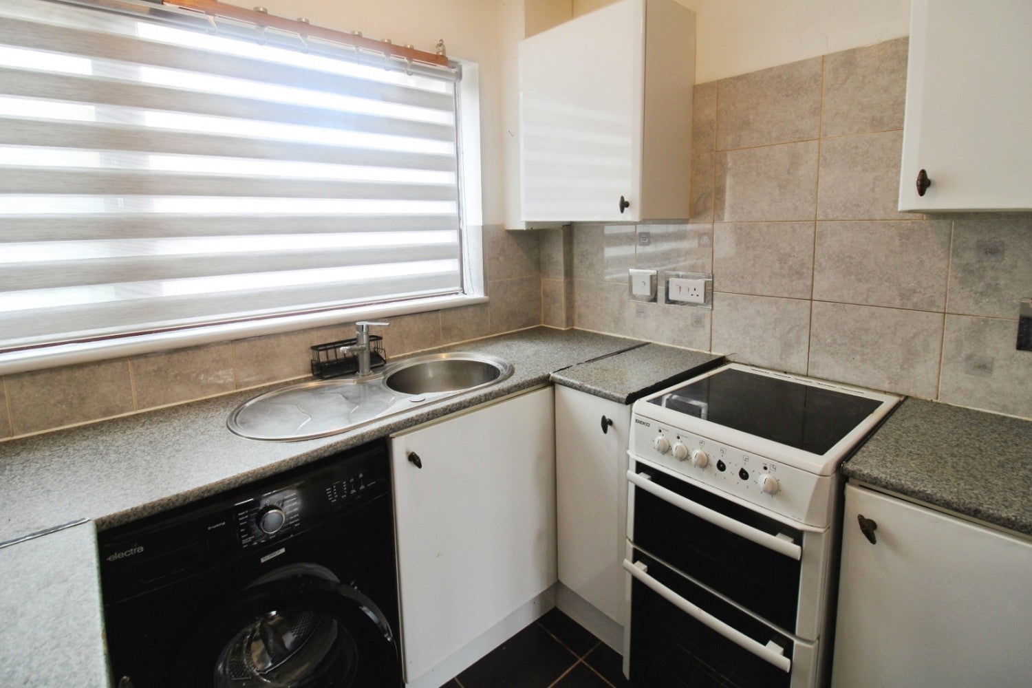 House Surlingham Close in Greater London
