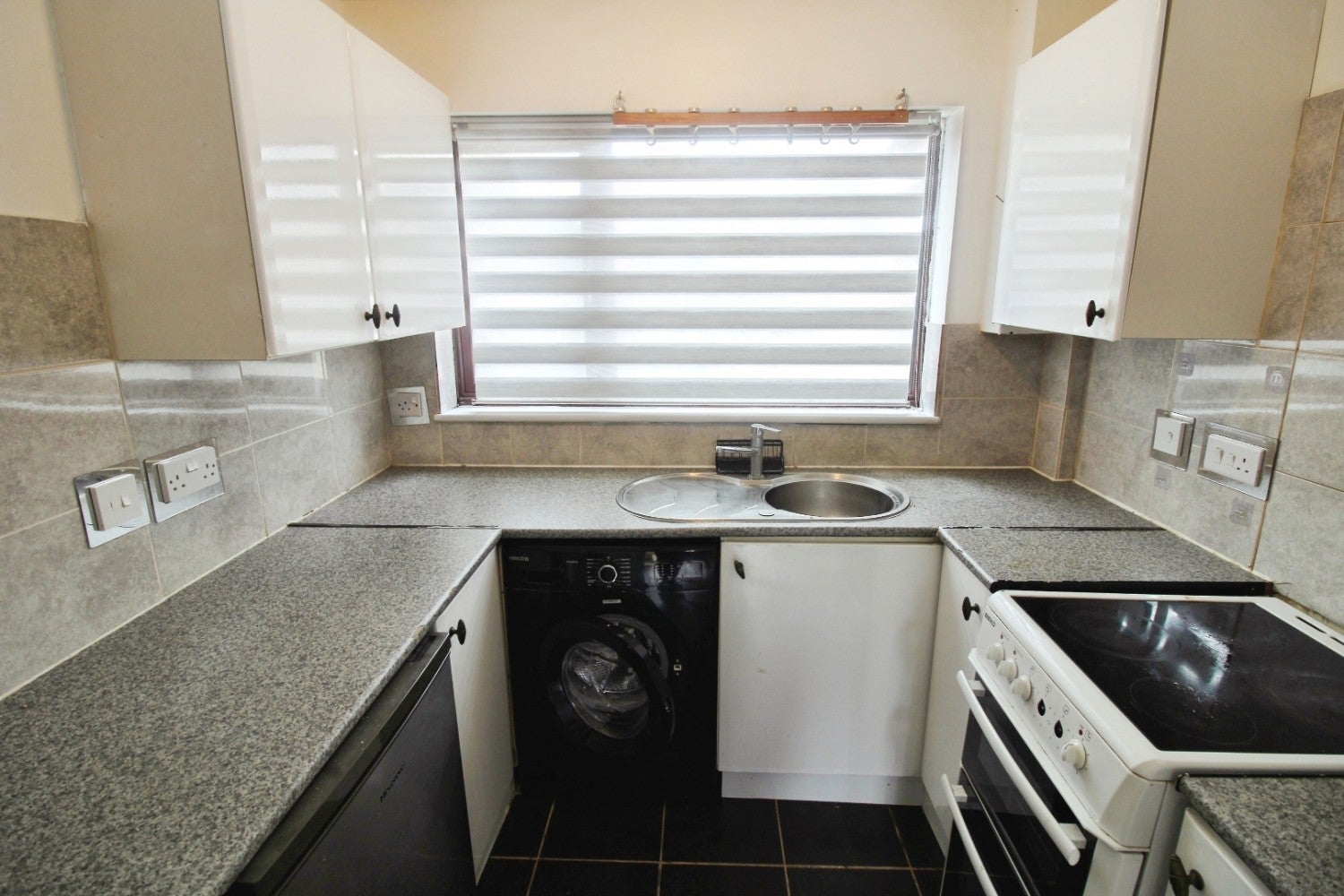 House Surlingham Close in Greater London