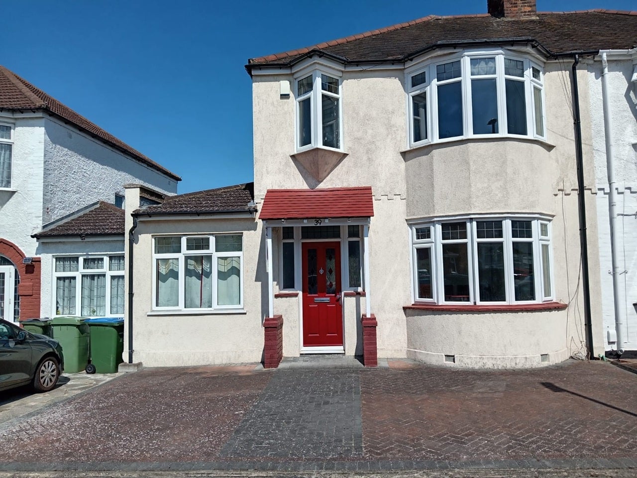 House Cadwallon Road in Greater London