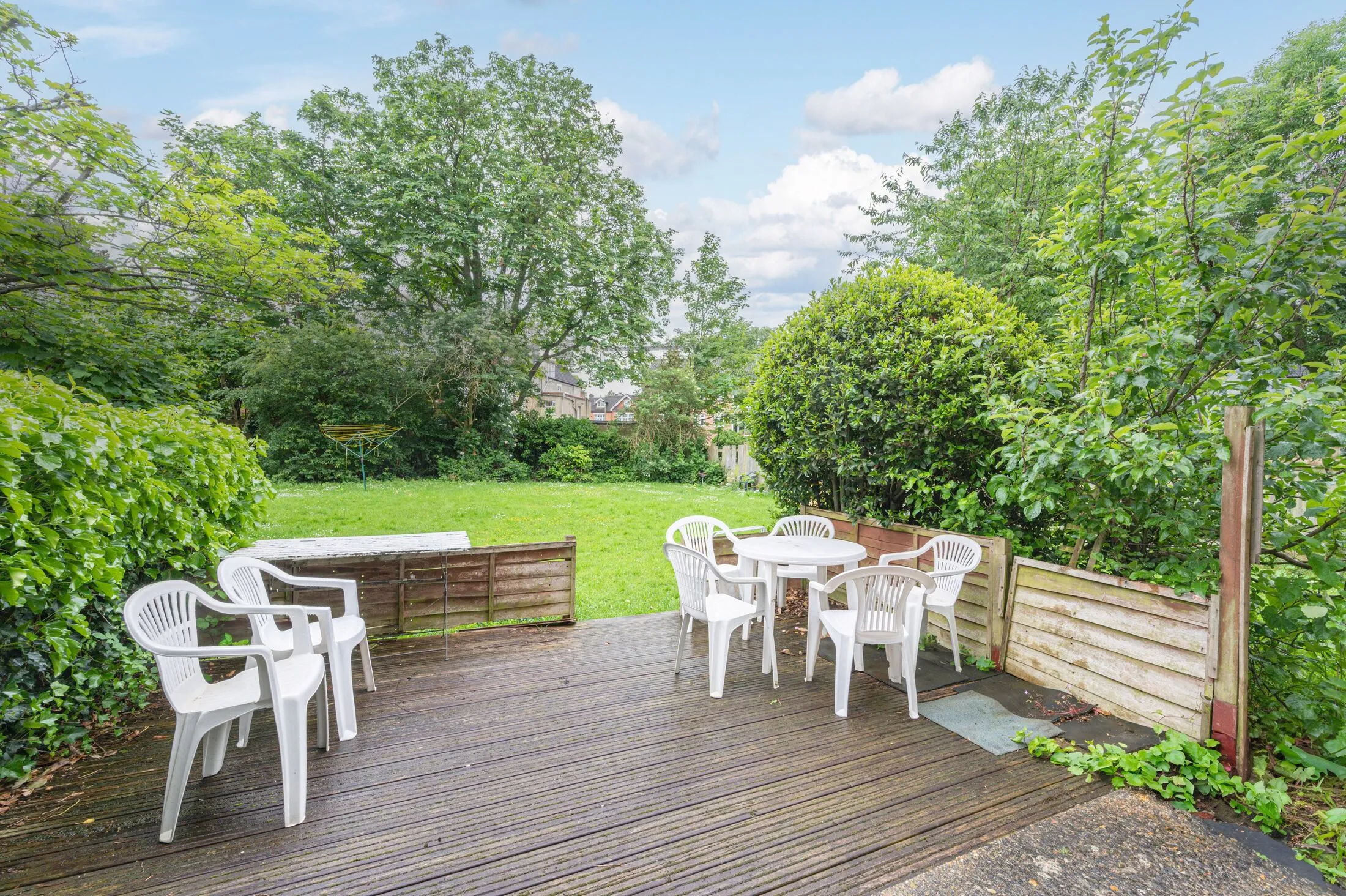 Flat Madeira Road in Greater London