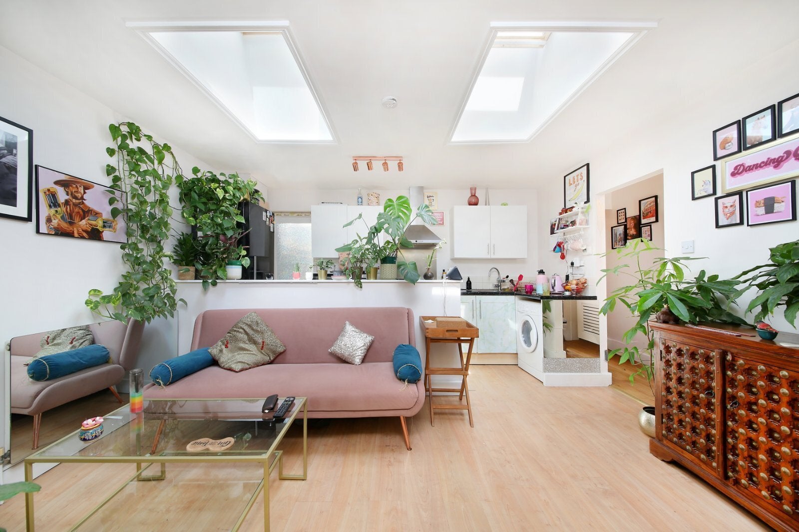 Flat Upper Richmond Road West in Greater London
