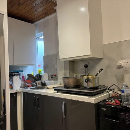 Flat Springwell Road in London