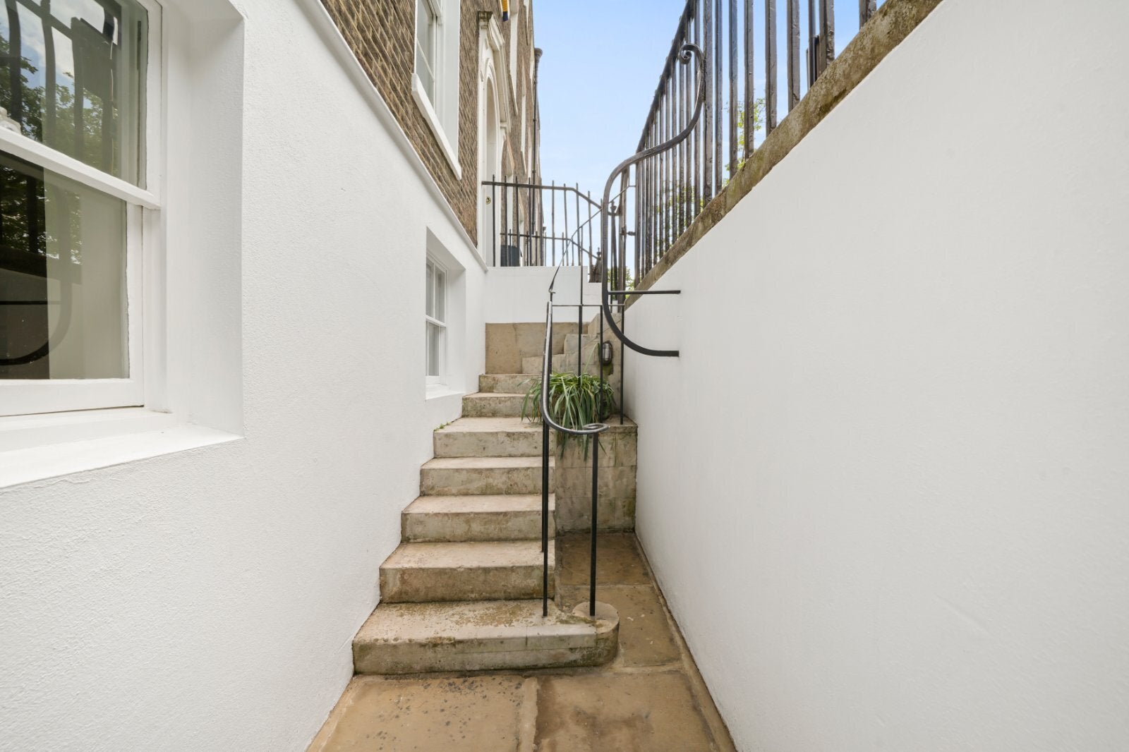 Flat Highbury Place in Greater London
