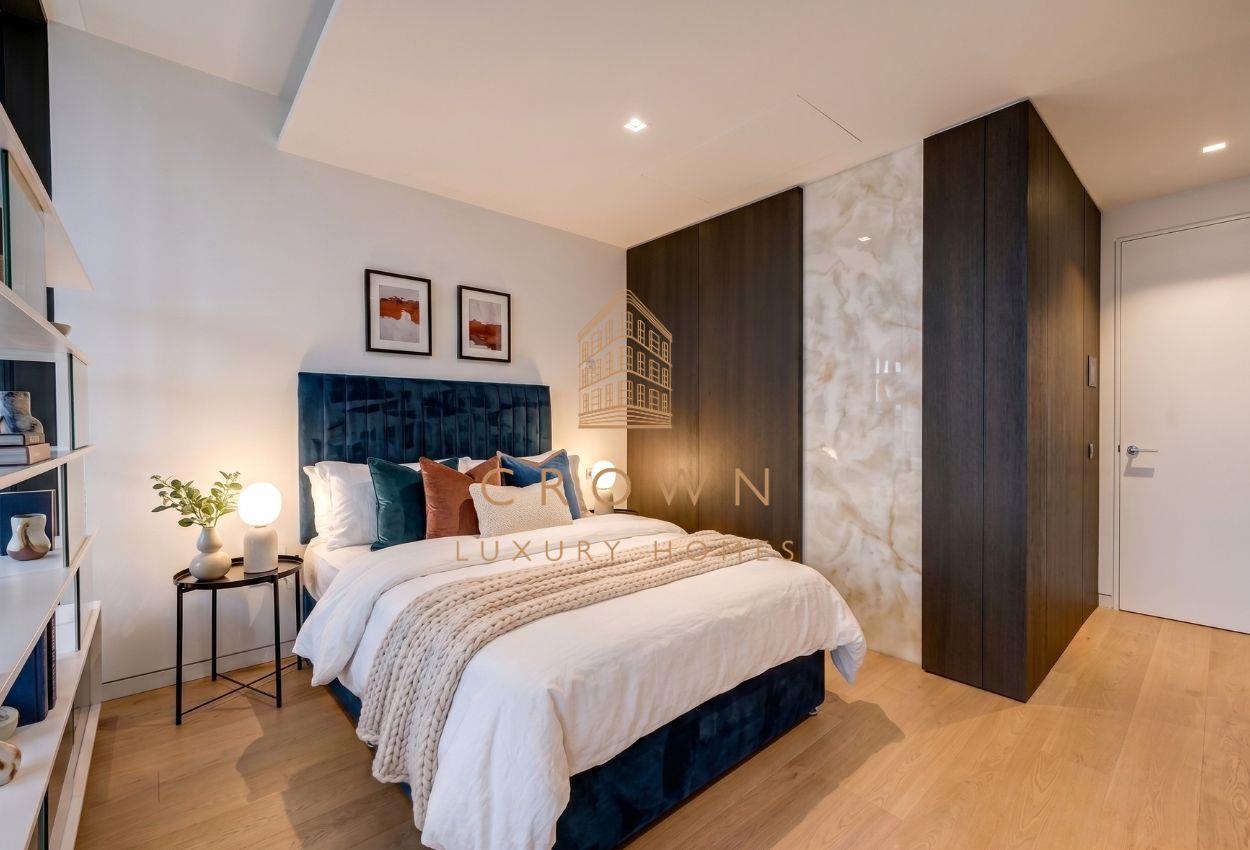 Flat Sutton Walk in Greater London
