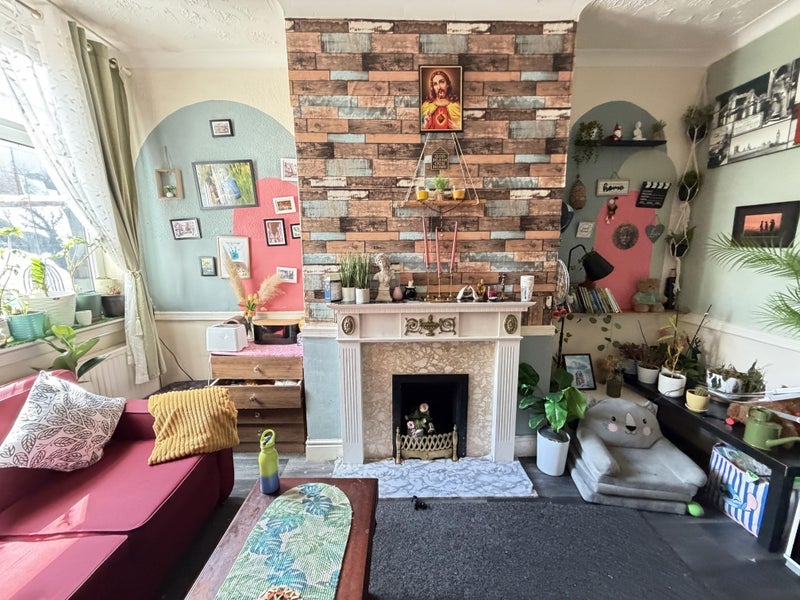 Room Brompton Road in Manchester