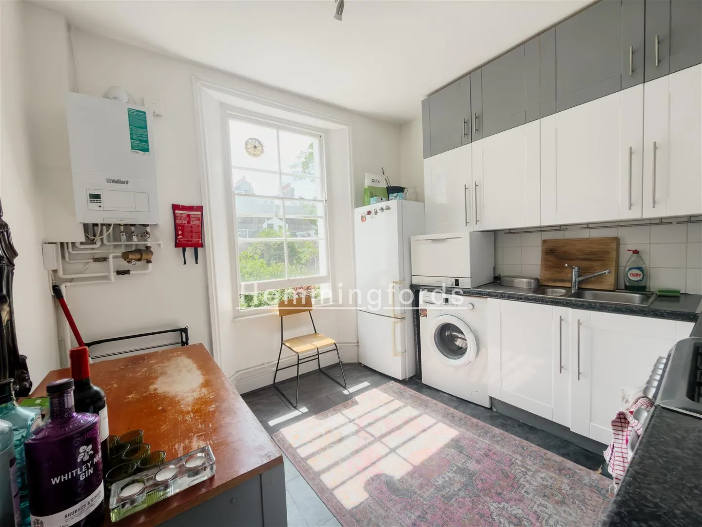 Flat Offord Road in Greater London