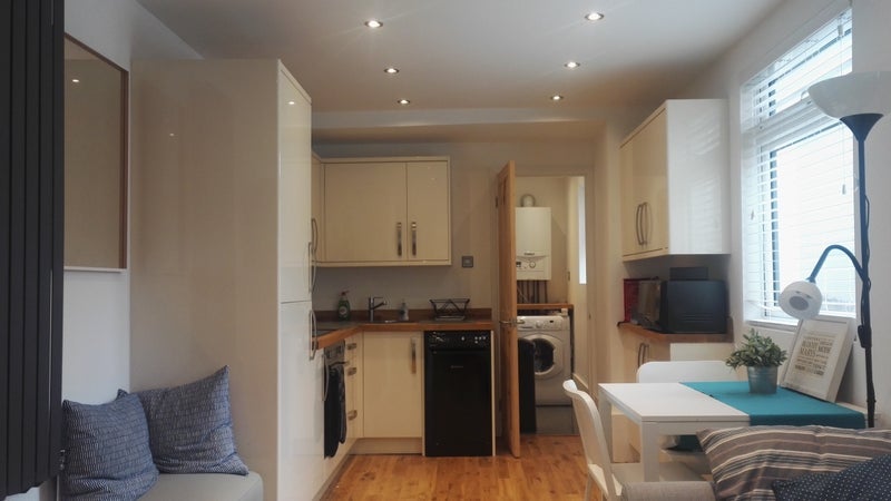 Room Landor Road in Greater London