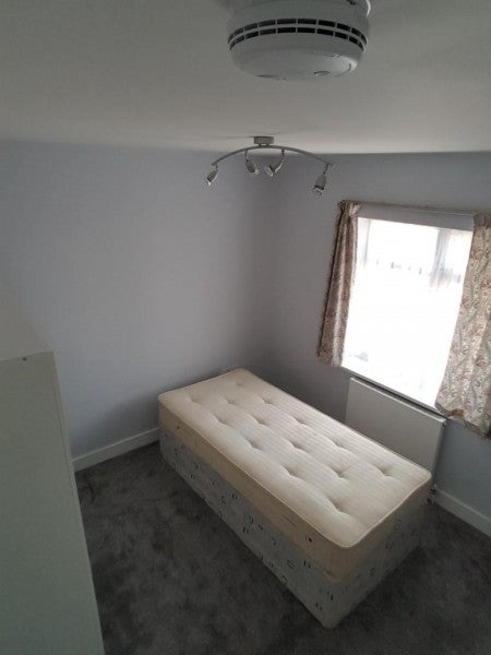 Flat Carlton Avenue in Greater London