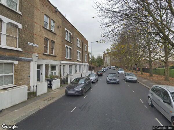 Flat Greyhound Road in Greater London
