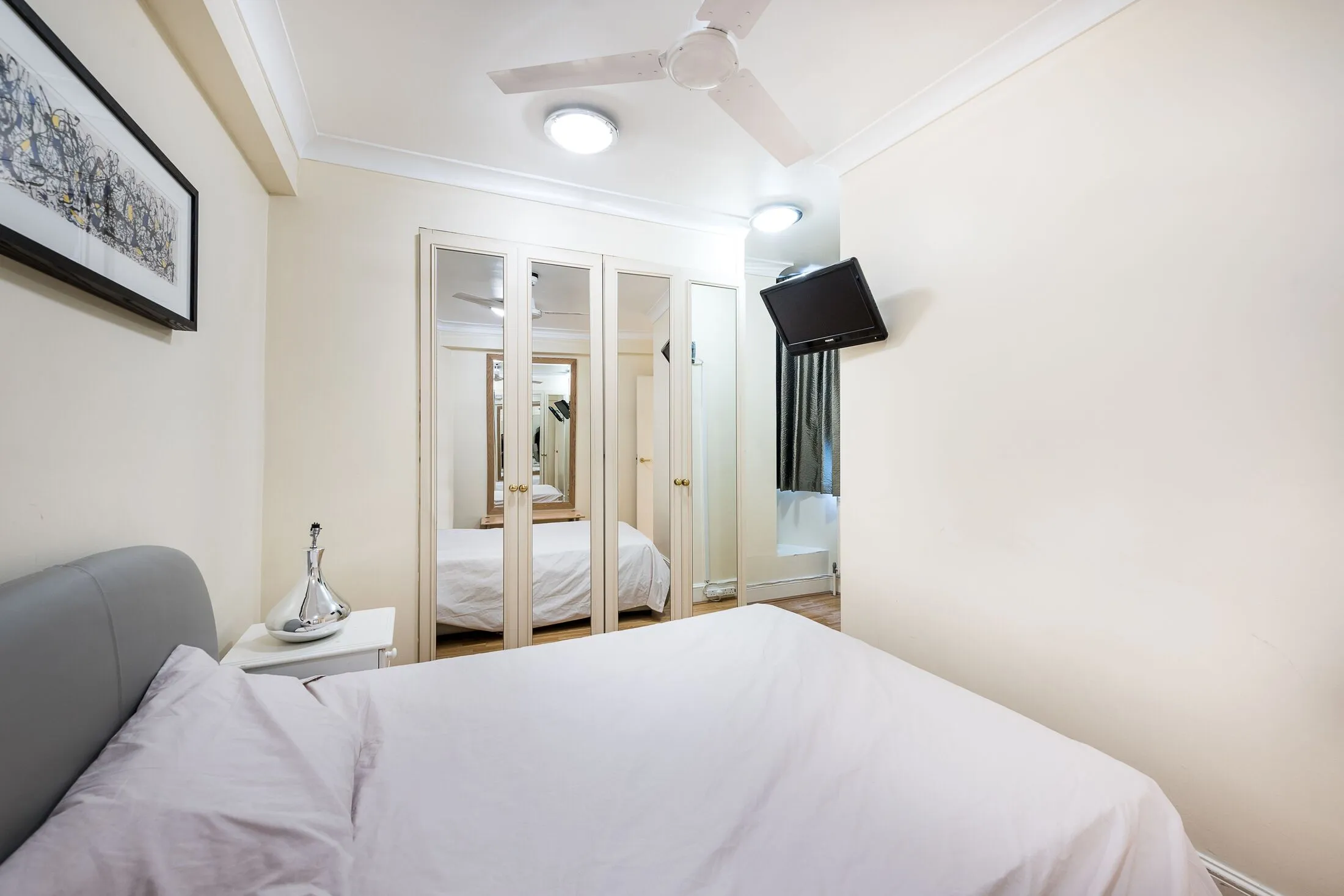 Flat Elystan Street in Greater London