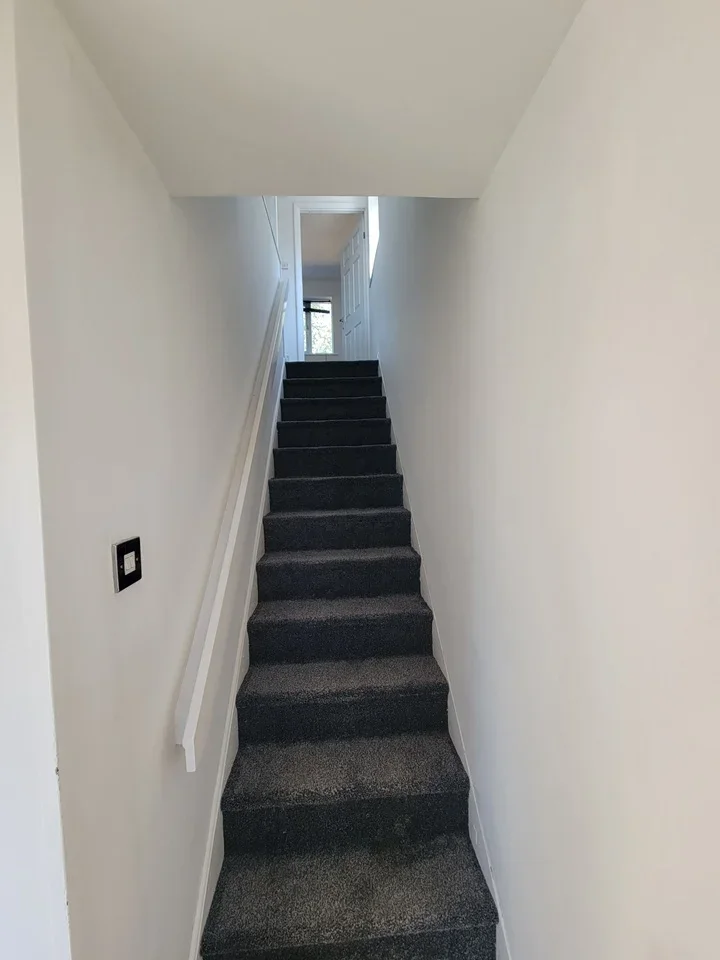 House Probyn Close in Northampton