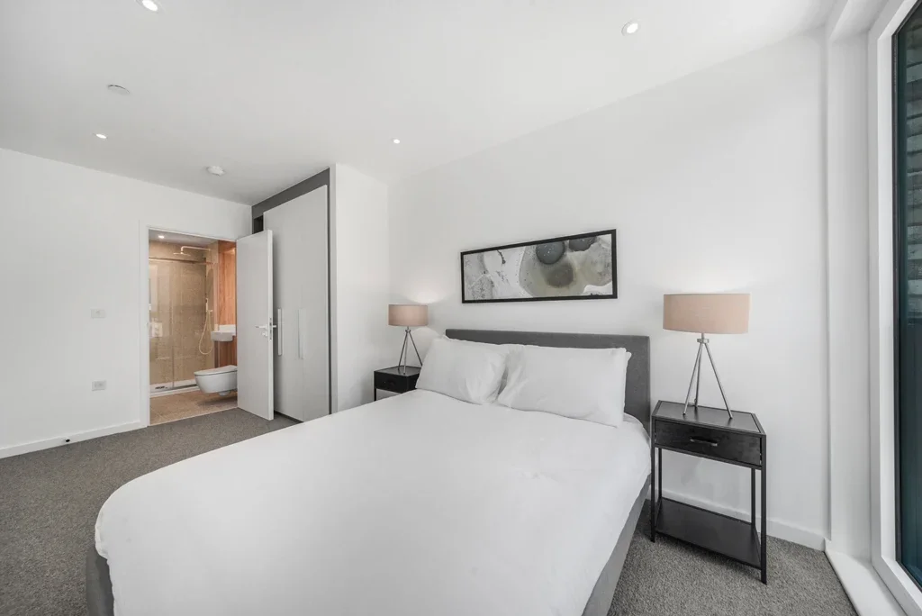 Flat Sidney Street in Greater London