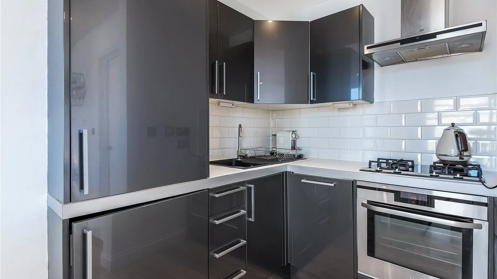Flat Aberdeen Road in Greater London