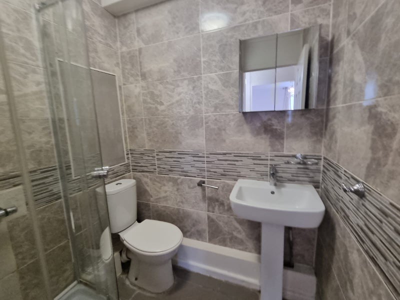 Room Copley Close in Greater London