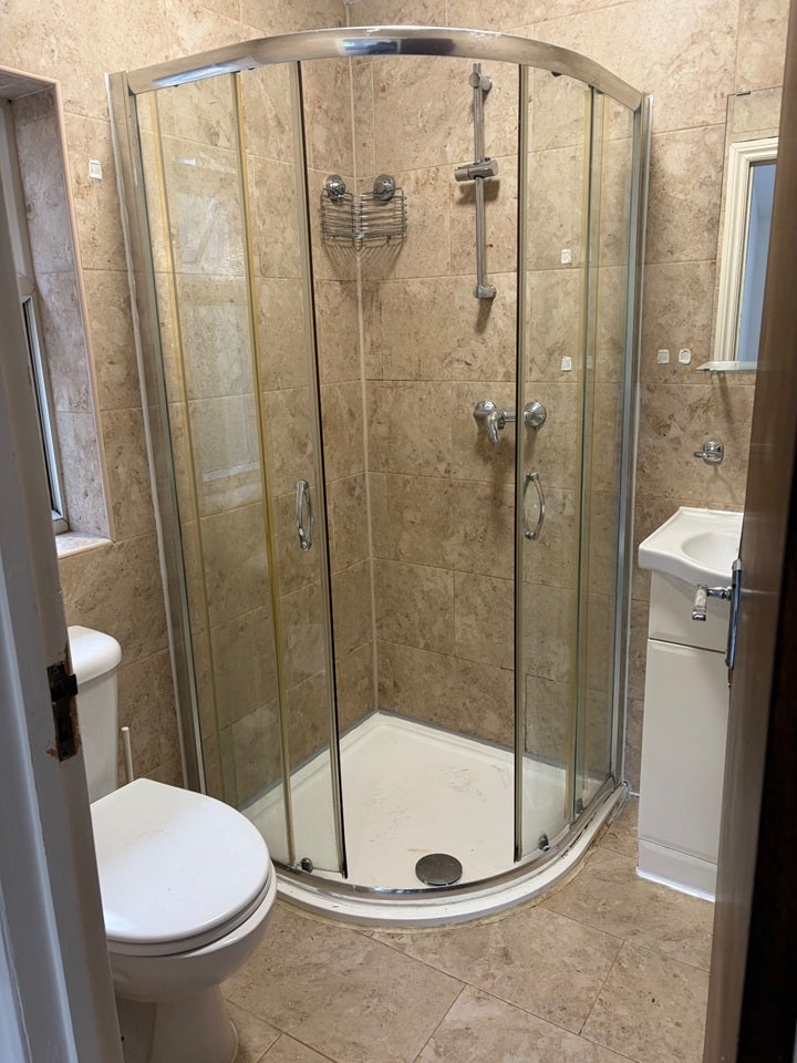 Room Godstone Road in Greater London