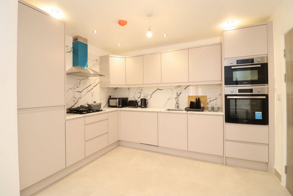 Room Globe Road in Greater London