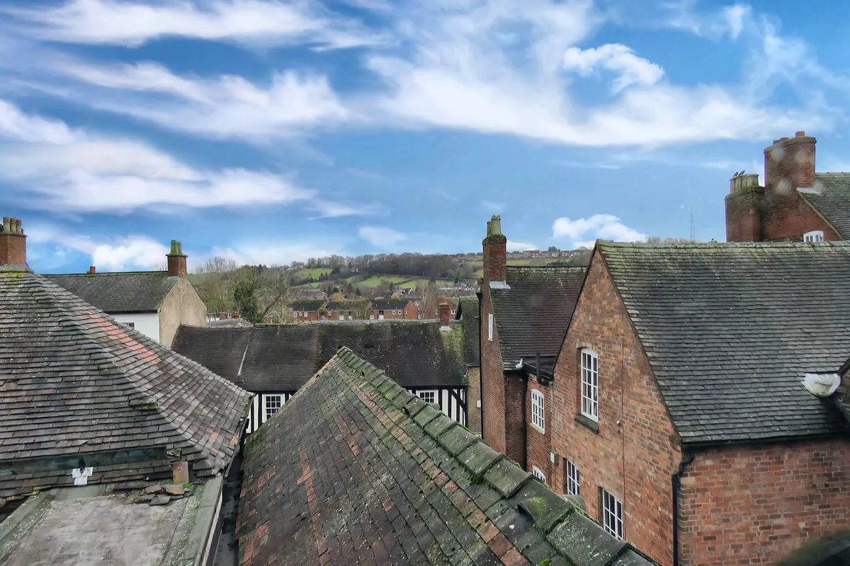 Flat Victoria Square in Derbyshire Dales