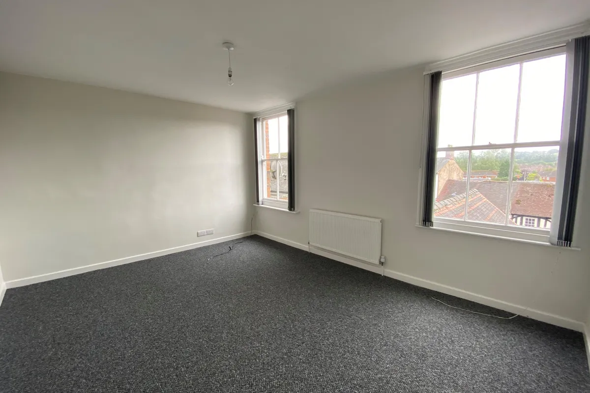 Flat Victoria Square in Derbyshire Dales